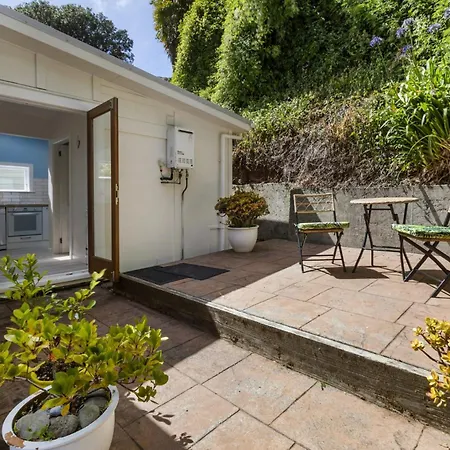 Peaceful & Private City Cottage With Carparks Wellington Exterior photo